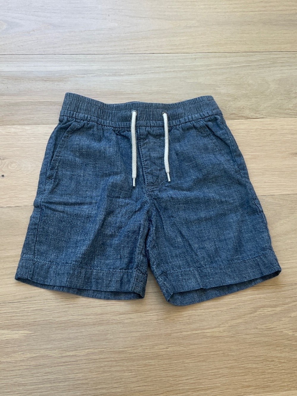 EUC Gap Boy Shorts